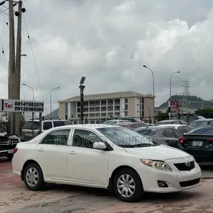 Toyota Corolla 2010 White