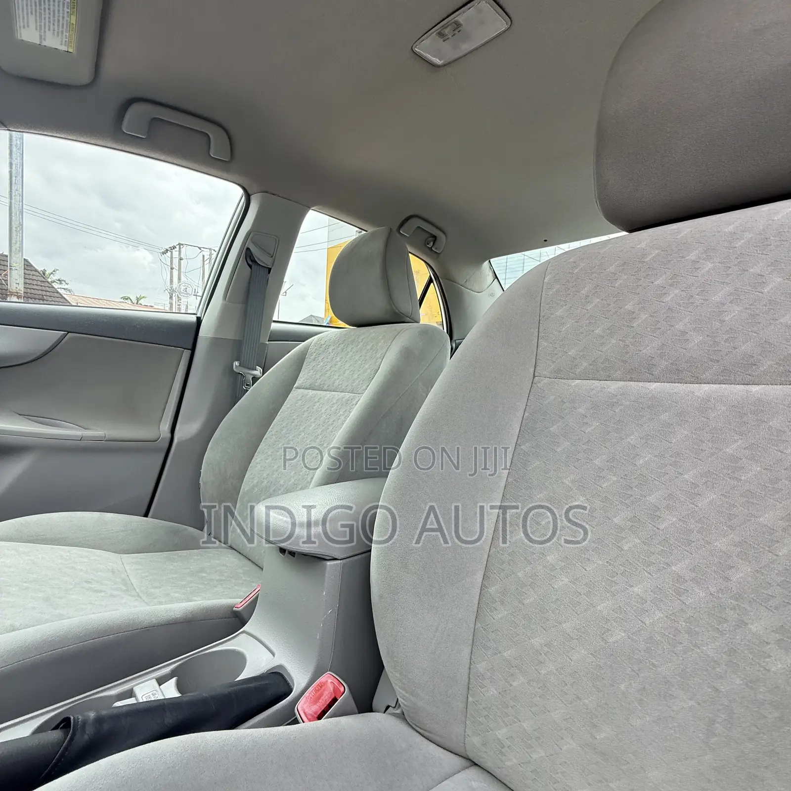 Toyota Corolla 2010 White