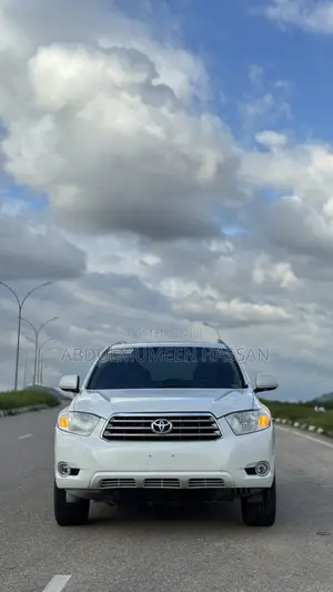 Toyota Highlander Limited 2010 White
