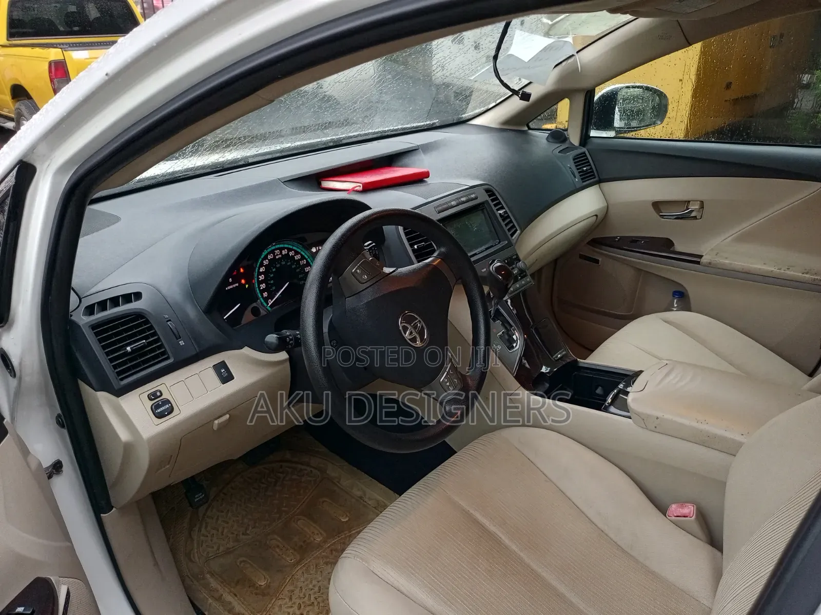 Toyota Venza LE 2010 White