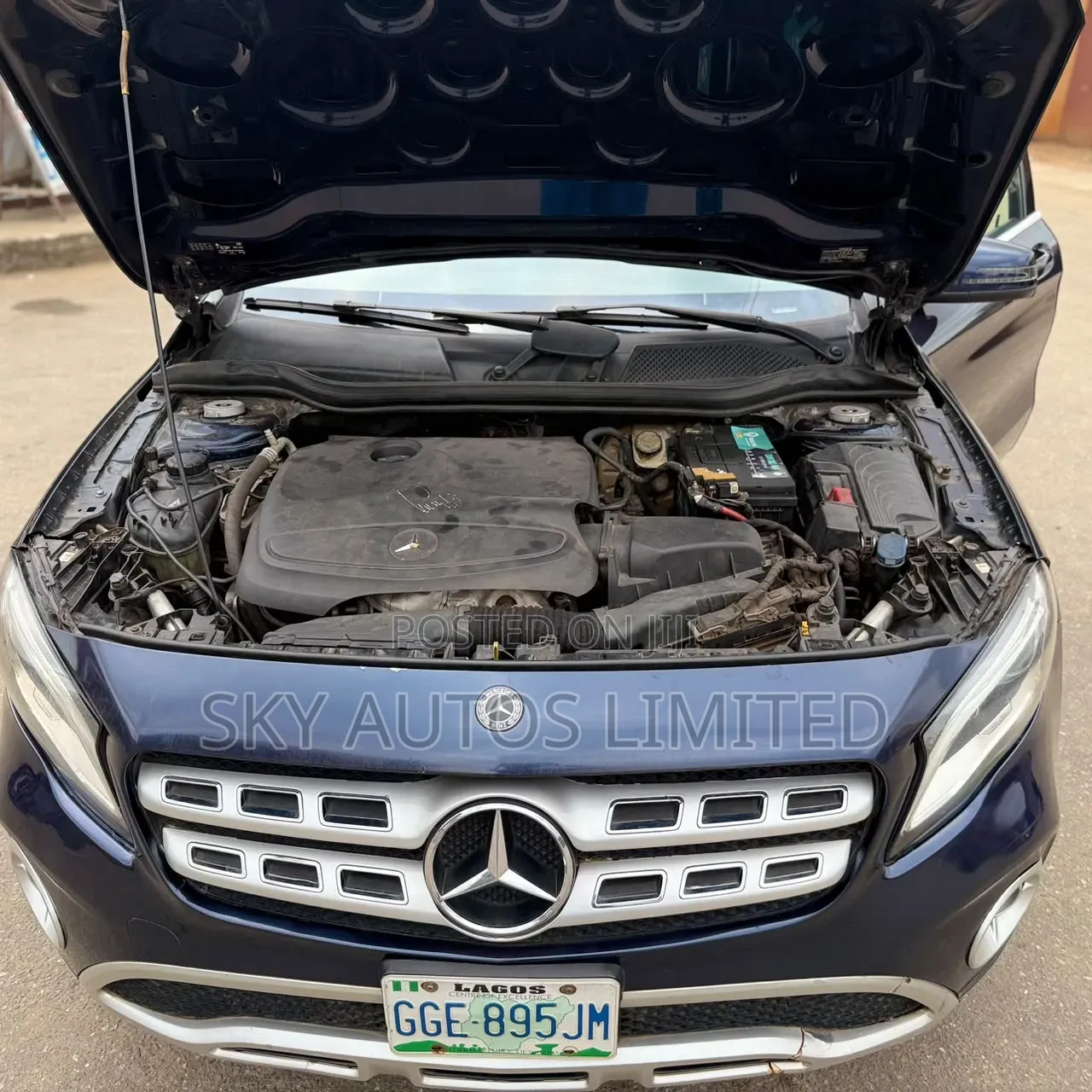 Mercedes-Benz GLA 250 2018 Blue