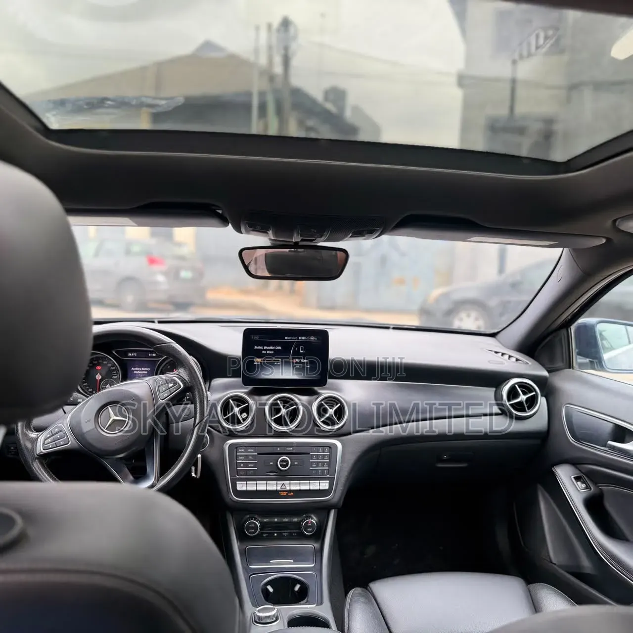 Mercedes-Benz GLA 250 2018 Blue