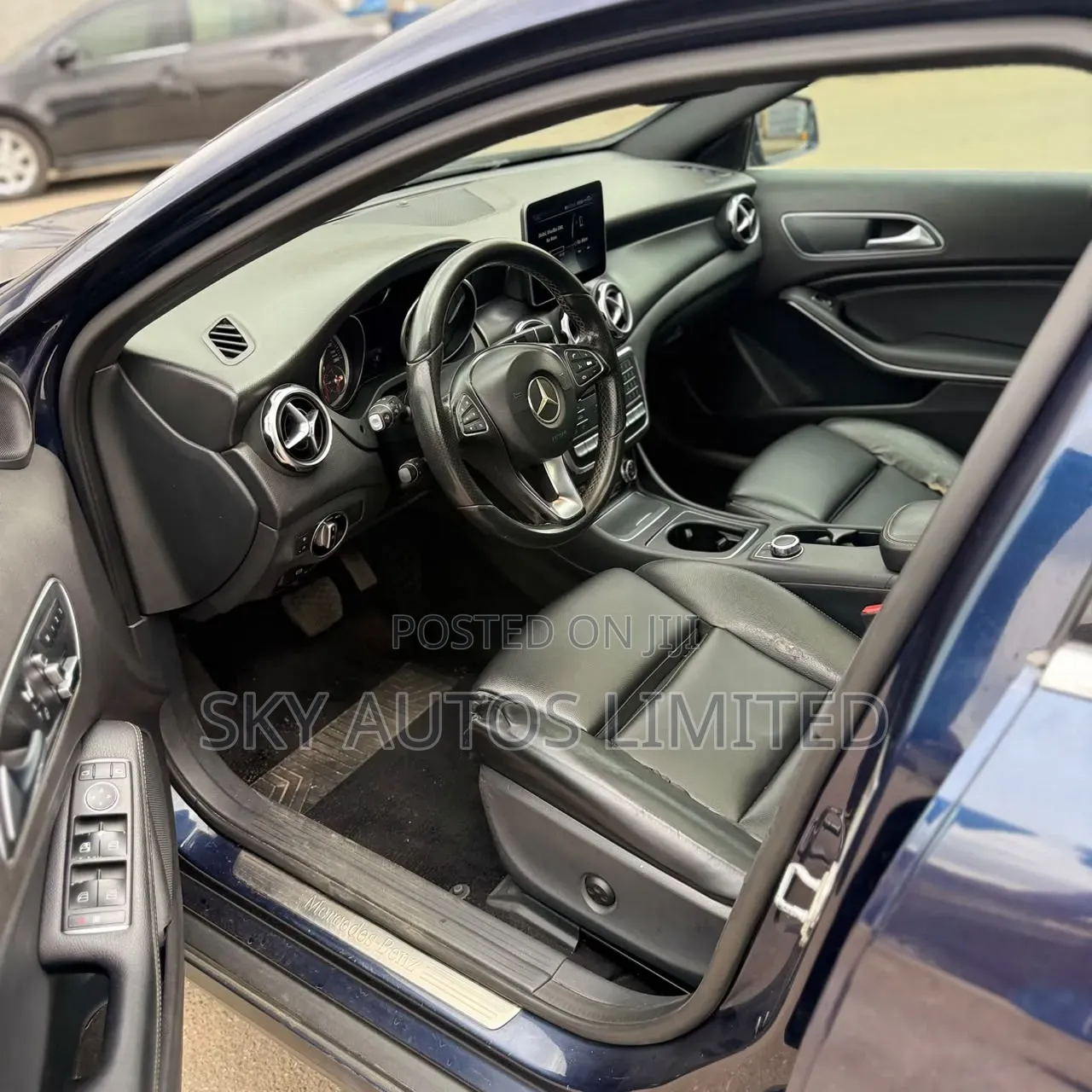 Mercedes-Benz GLA 250 2018 Blue