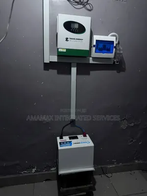 1.5kva Hybrid Inverter 12volt and 2.8kwh Lithium Battery 12volt