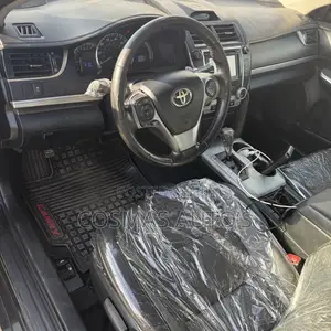 Toyota Camry SE 4dr Sedan (2.5L 4cyl 6A) 2013 Black