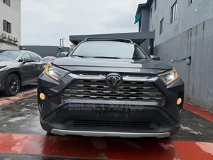 Toyota RAV4 Limited 2021 Gray