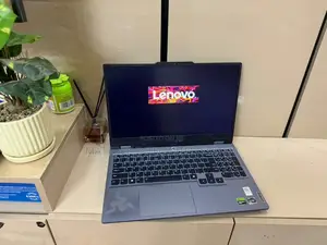 Laptop Lenovo LOQ 15ARP9 16GB AMD Ryzen 7 SSD 512GB