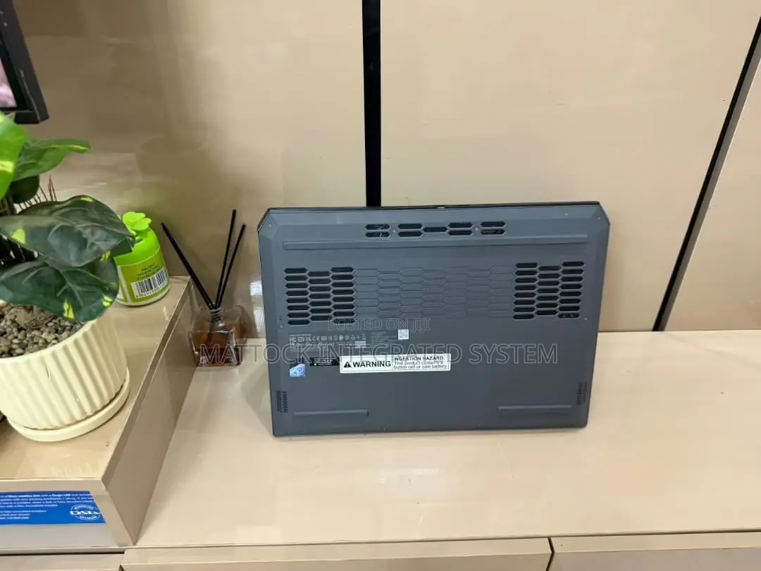 Laptop Lenovo LOQ 15ARP9 16GB AMD Ryzen 7 SSD 512GB