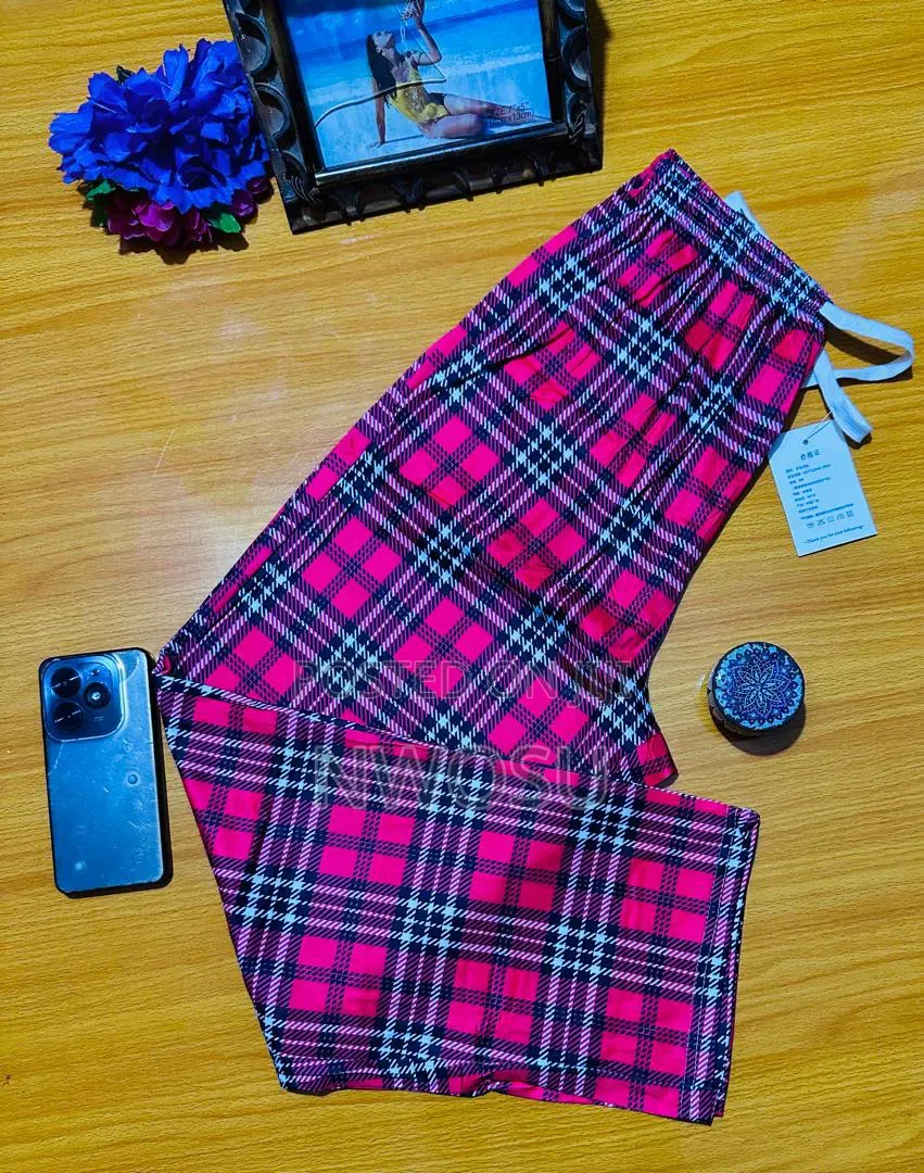 Premium Plaid Lounge/Pyjama Set 