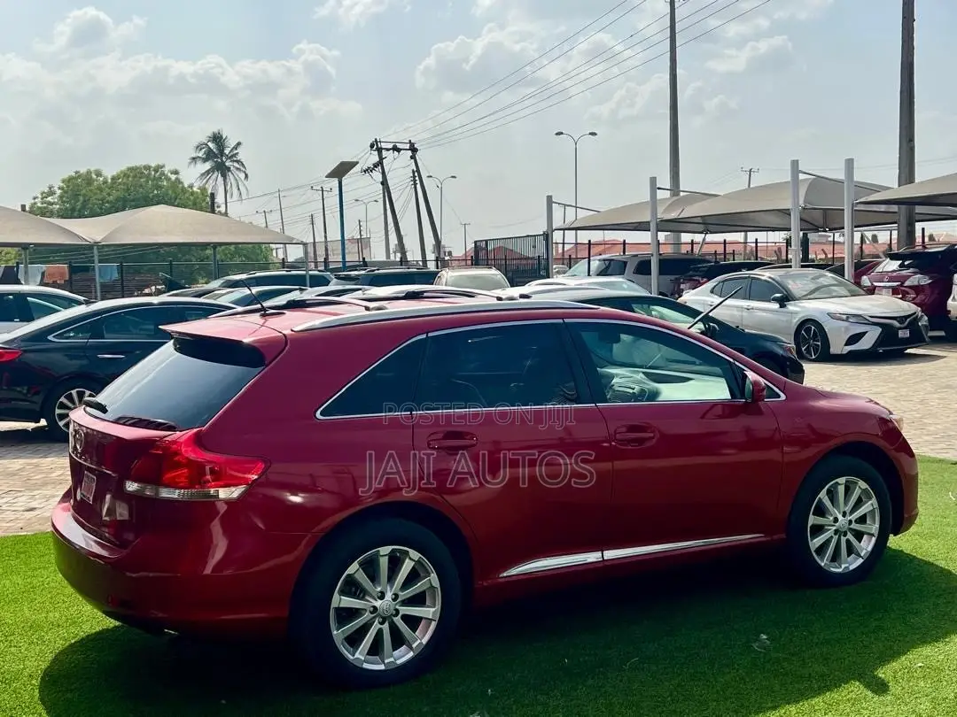 Toyota Venza LE 2012 Red