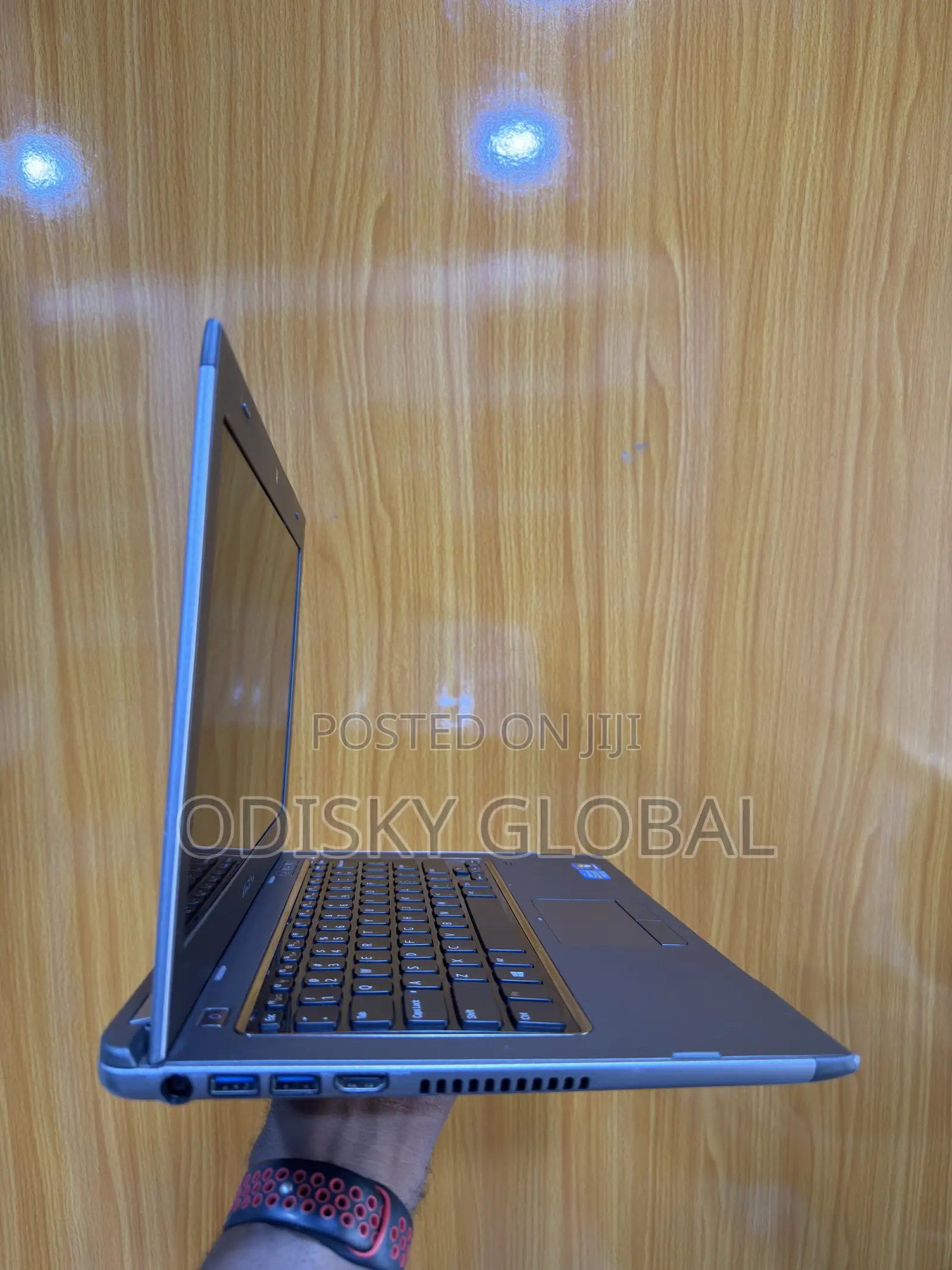 Laptop Dell Vostro 3360 8GB Intel Core i5 HDD 500GB