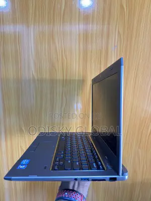 Laptop Dell Vostro 3360 8GB Intel Core i5 HDD 500GB