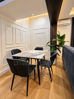 Luxurious 4 Bedroom