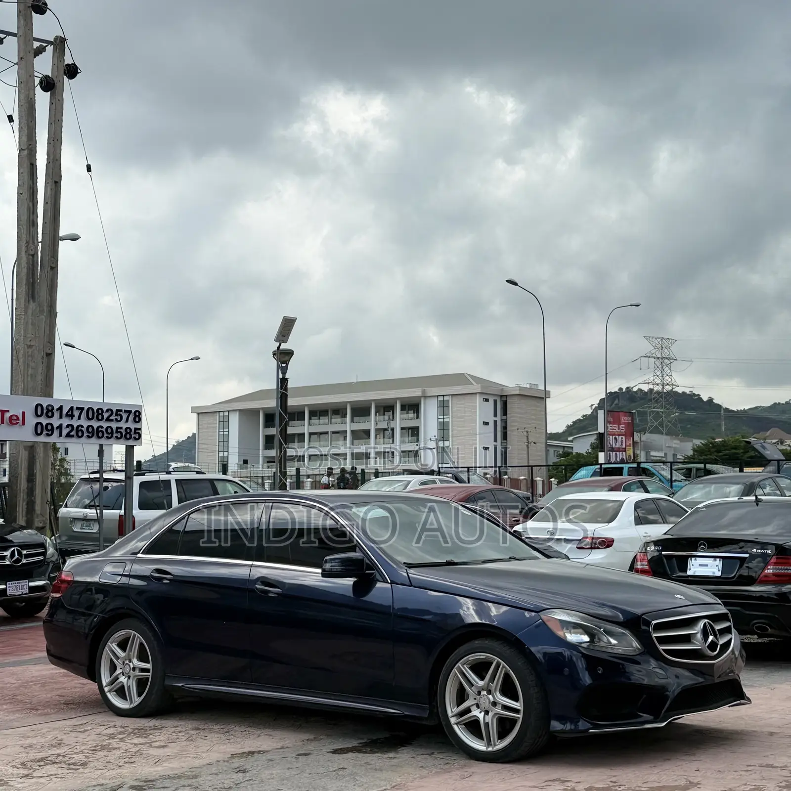 Mercedes-Benz E350 2014 Blue