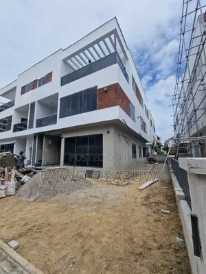 4bdrm Duplex in Banana Island Road for rent