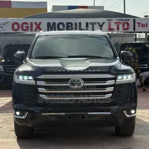 Toyota Land Cruiser 2013 Black