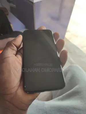 Apple iPhone XR 64 GB Black