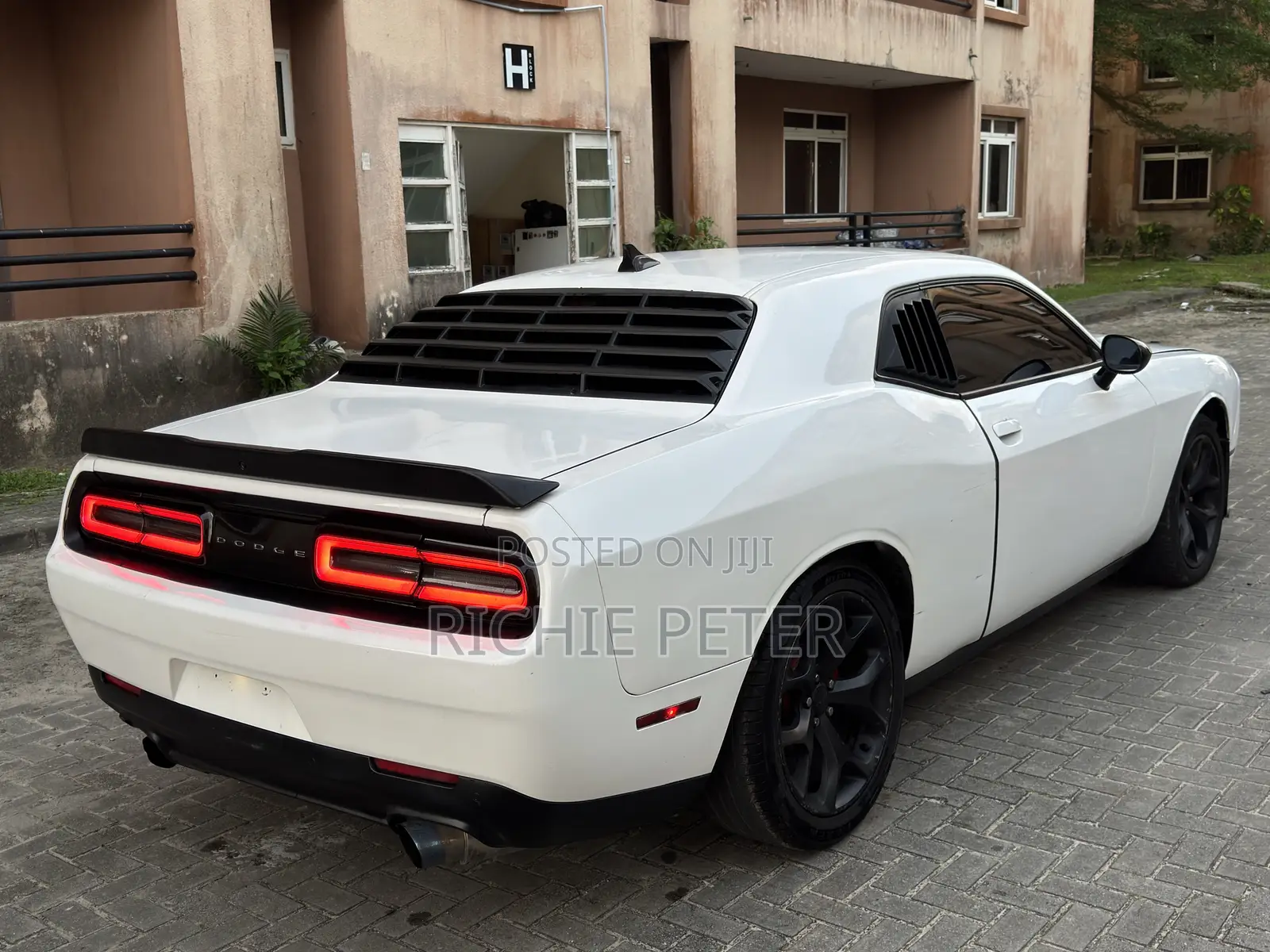 Dodge Challenger R/T 392 RWD 2017 White
