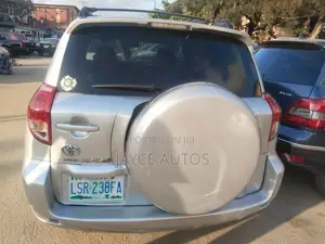 Toyota RAV4 2007 Silver
