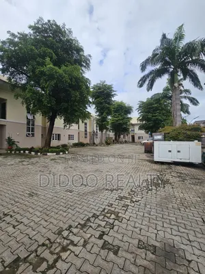 4bdrm Duplex in Jabi for rent