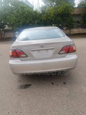 Lexus ES 300 2003 Gold