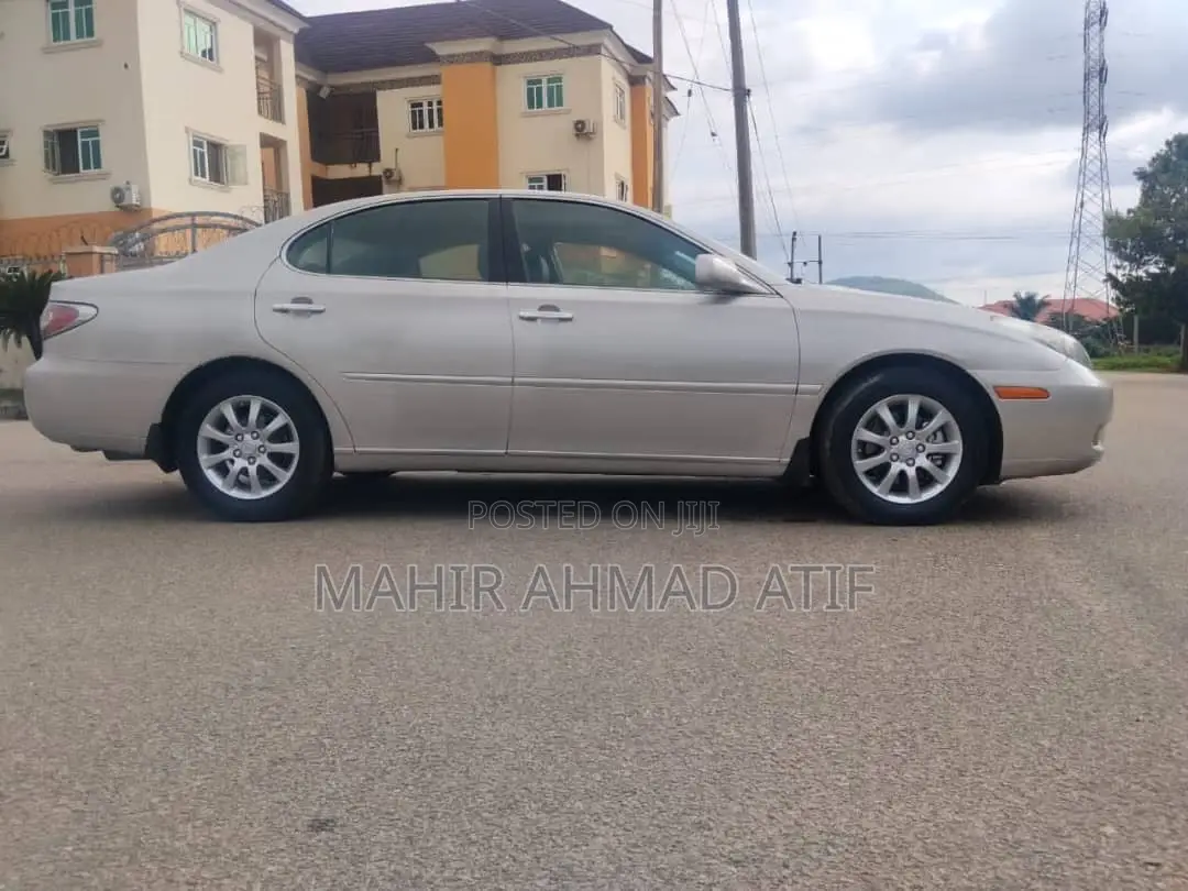 Lexus ES 300 2003 Gold