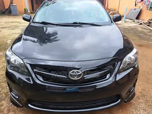 Toyota Corolla 2012 Black