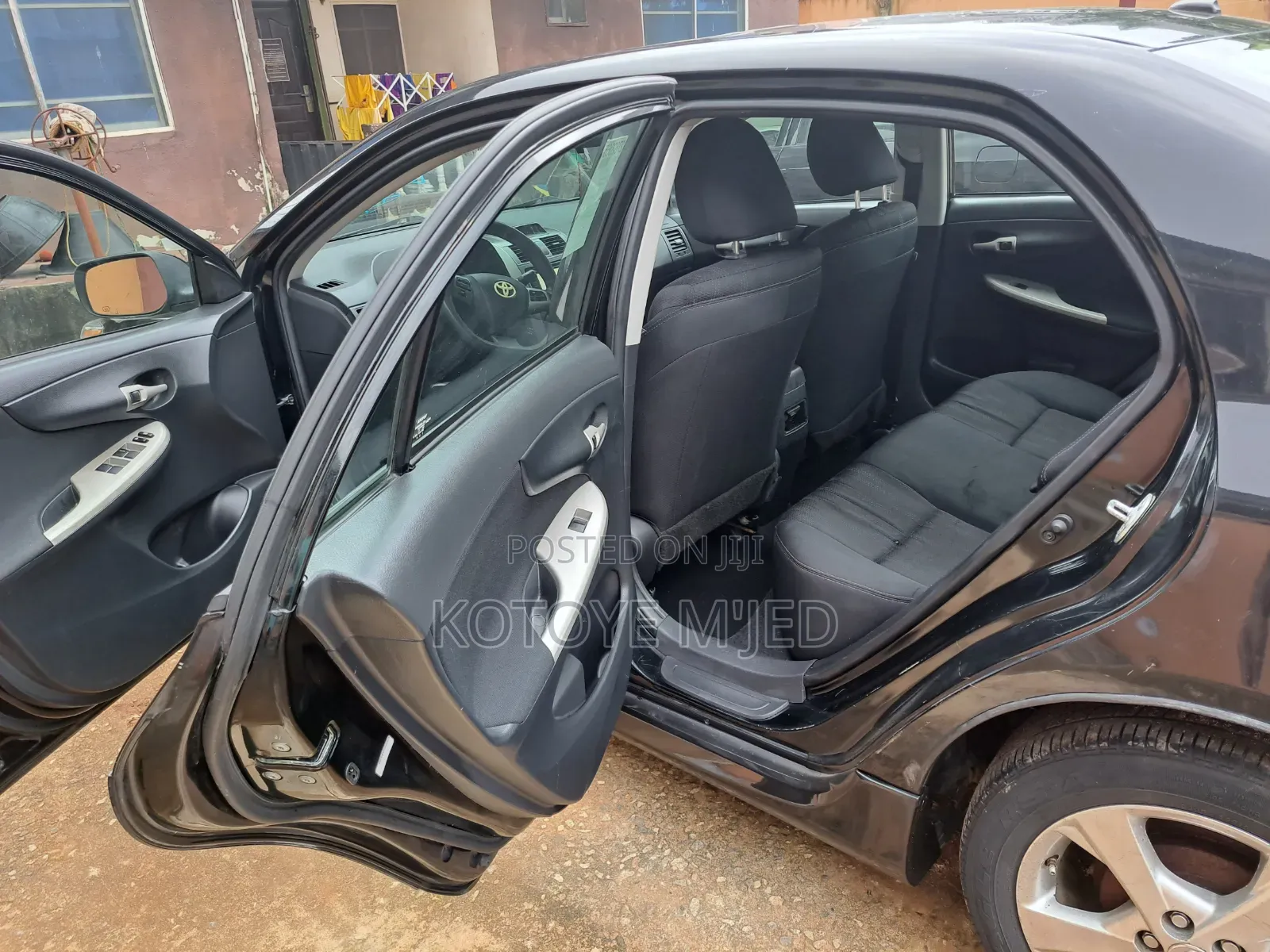 Toyota Corolla 2012 Black
