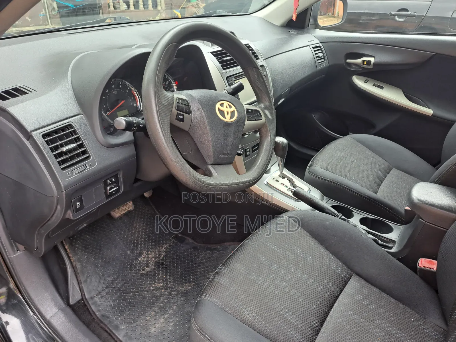 Toyota Corolla 2012 Black