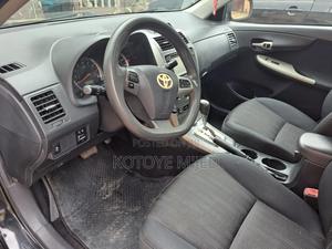 Toyota Corolla 2012 Black