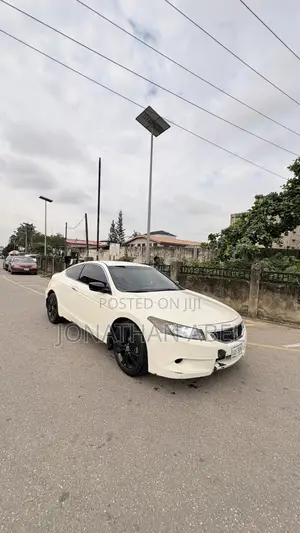 Honda Accord 2010 White