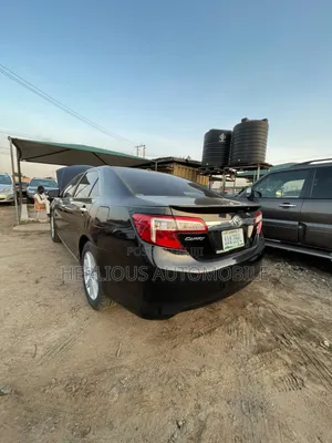 Toyota Camry XLE 4dr Sedan (2.5L 4cyl 6A) 2012 Black