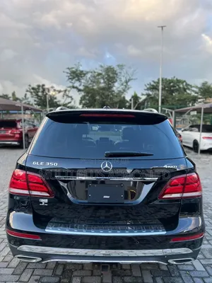 Mercedes-Benz C300 Luxury 4Matic Sedan AWD (3.0L 6cyl 7A) 2012 Black
