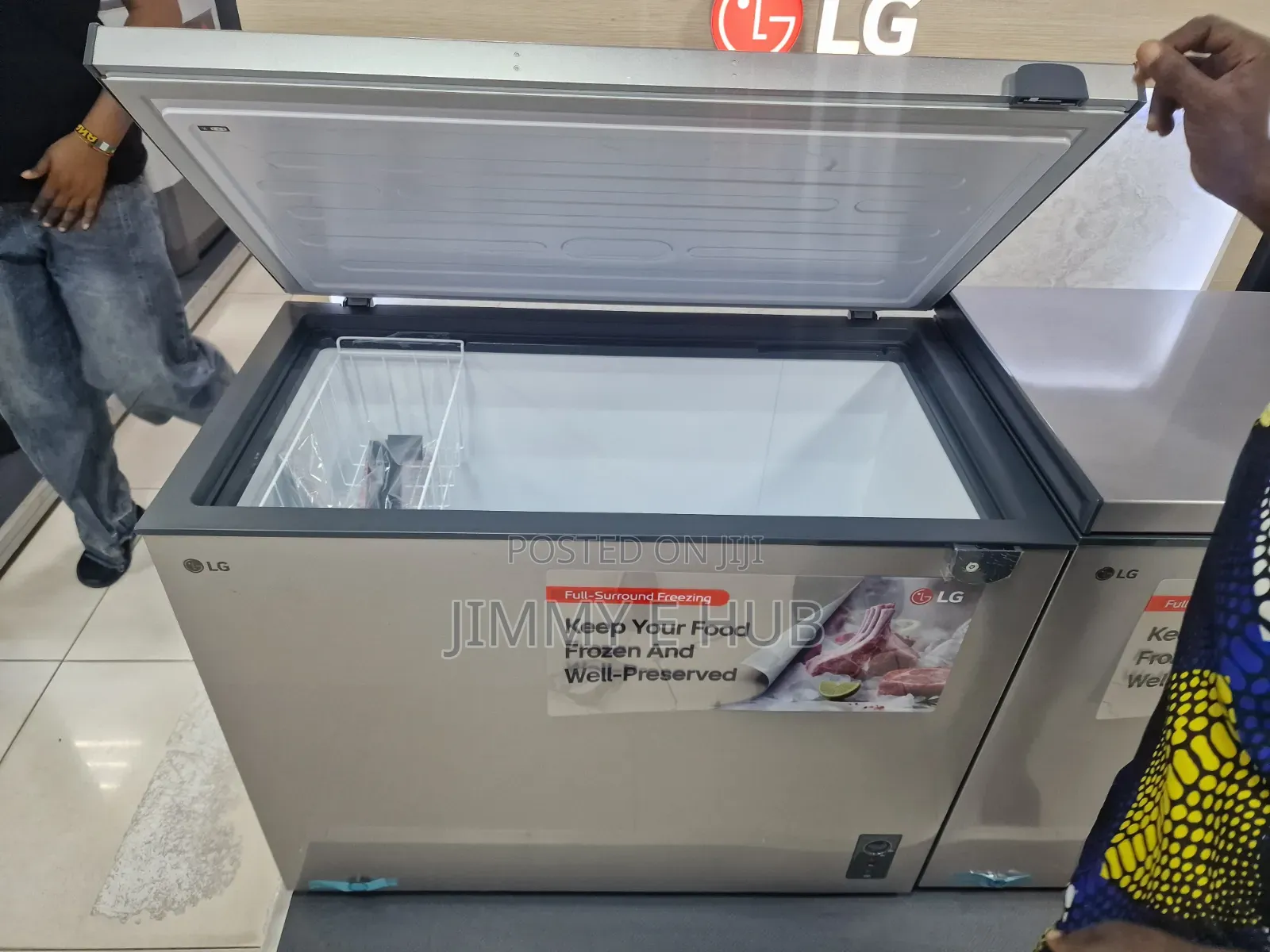 LG 243L Chest Freezer ( FRZ 255BQCF )