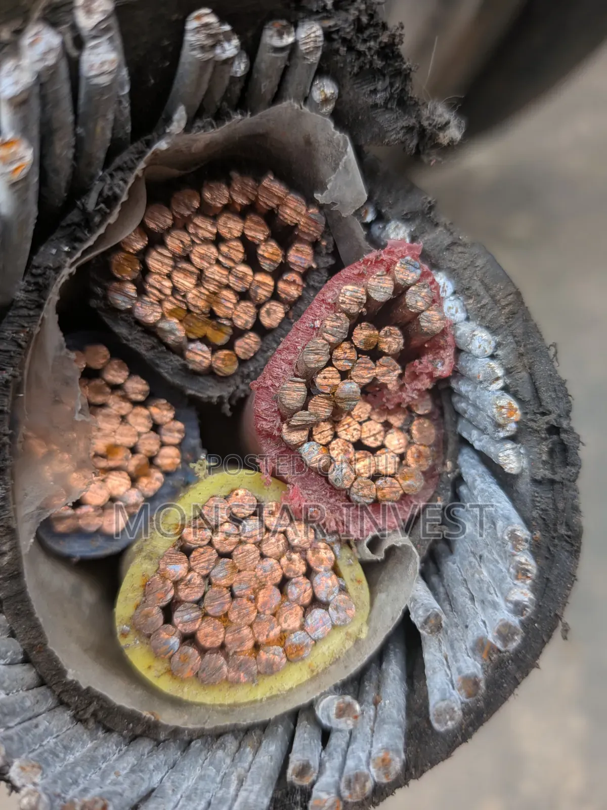 ....... Original 4core Niger Chin Armored Cable