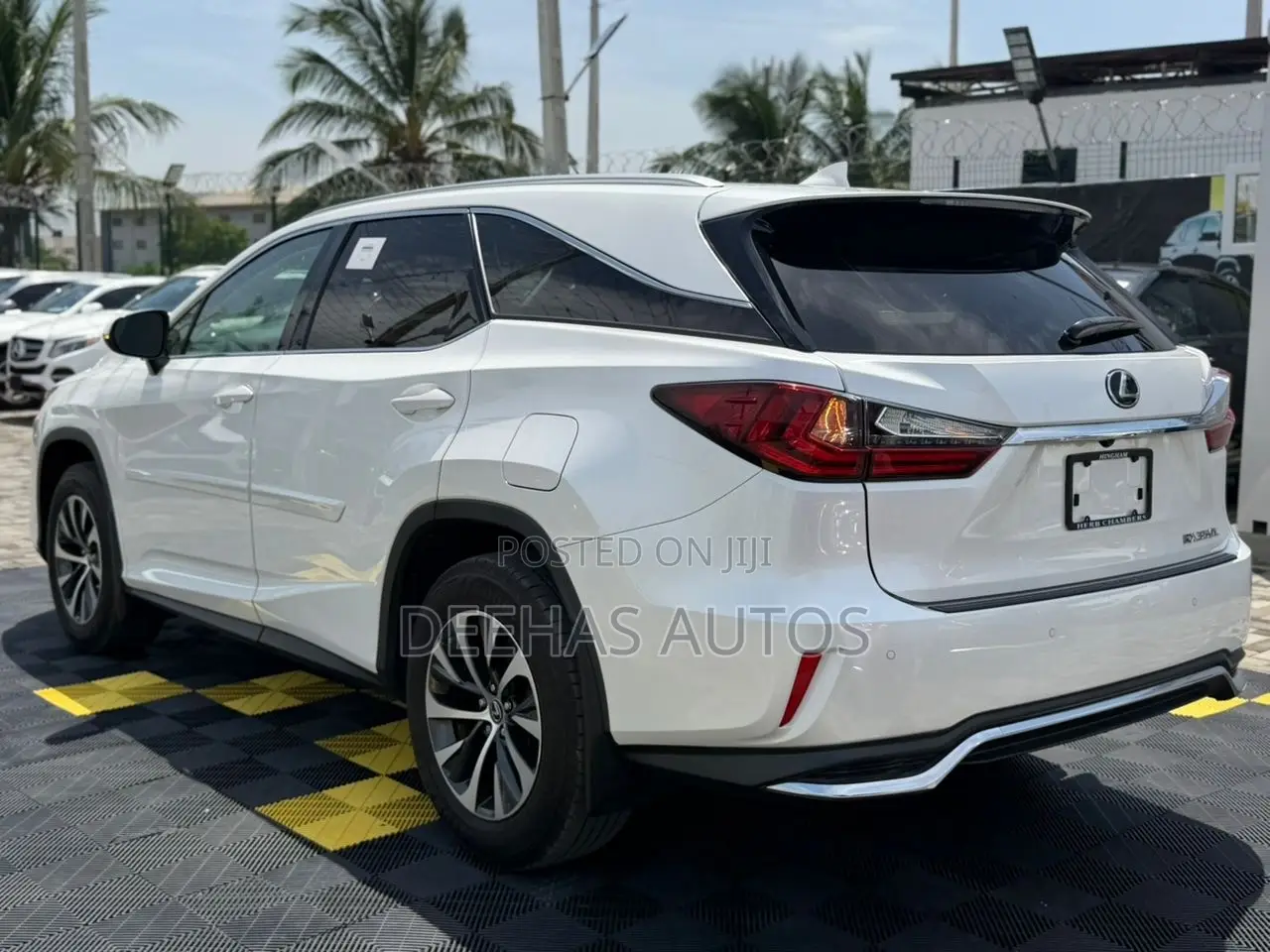 Lexus RX 350L 4WD 2021 White