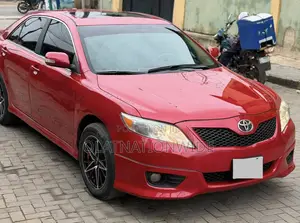 Toyota Camry SE V6 4dr Sedan (3.5L 6cyl 6AM) 2010 Red