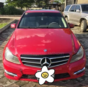 Mercedes-Benz 350D 2015 Red