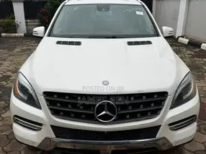Mercedes-Benz M Class ML350 4dr SUV (3.5L 6cyl 7A) 2014 White