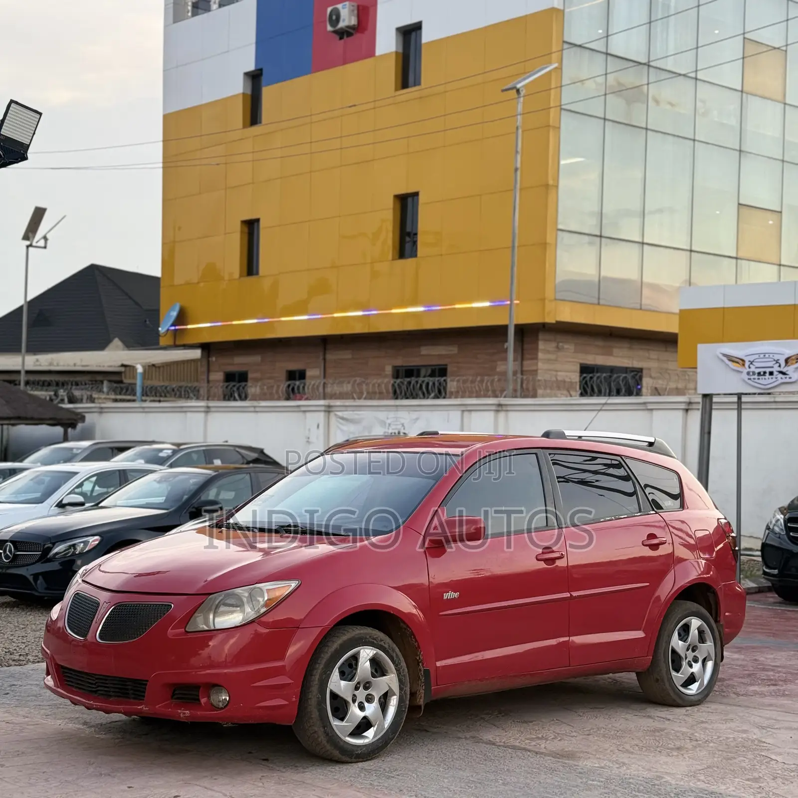 Pontiac Vibe Automatic 2004 Red