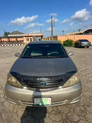 Toyota Camry 2003 Gold