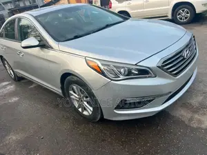 Hyundai Sonata SE 4dr Sedan (2.4L 4cyl 6A) 2015 Silver