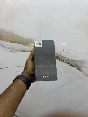 New Samsung Galaxy S20 128 GB Black