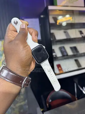 Apple iWatch Series 5 44mm, GPS + LTE