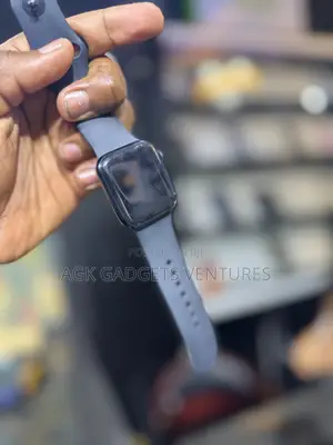 Apple iWatch Series SE 2nd Gen, 40mm