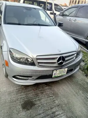 Mercedes-Benz C300 2009