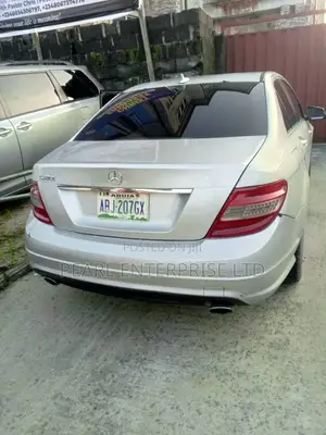 Mercedes-Benz C300 2009