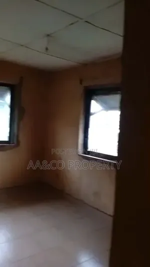 3bdrm Block of Flats in Depper Life, Ibadan for rent