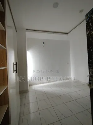 3bdrm Duplex in Airport Road, FHA for rent