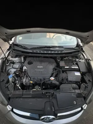 Hyundai Elantra 2013 Silver
